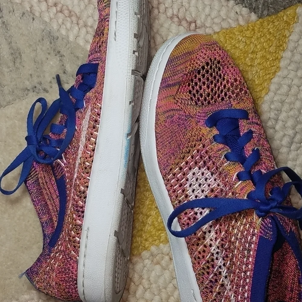 Nike Knit Tennis Shoes Sneakers 8